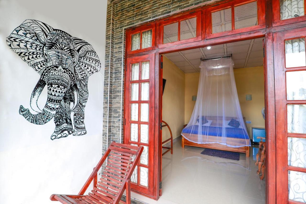 Bed and Breakfast Zircon Ella Exterior foto